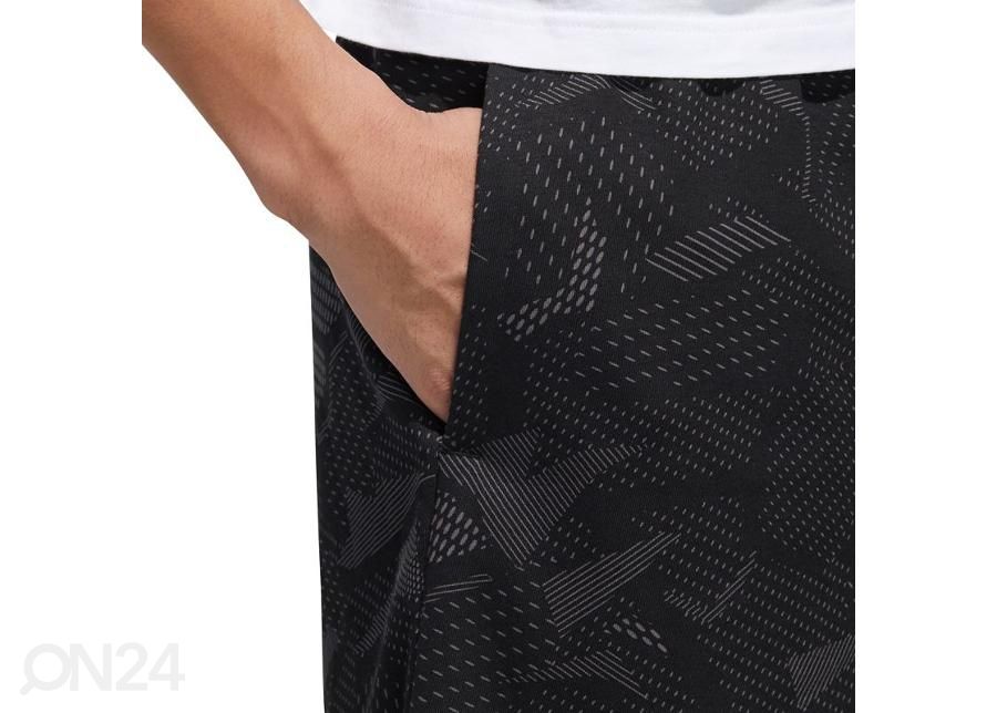 Meeste treening lühikesed püksid Adidas Essentials Allover Print M GD5493 suurendatud