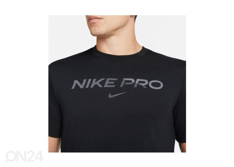 Meeste treeningsärk Nike Pro suurendatud