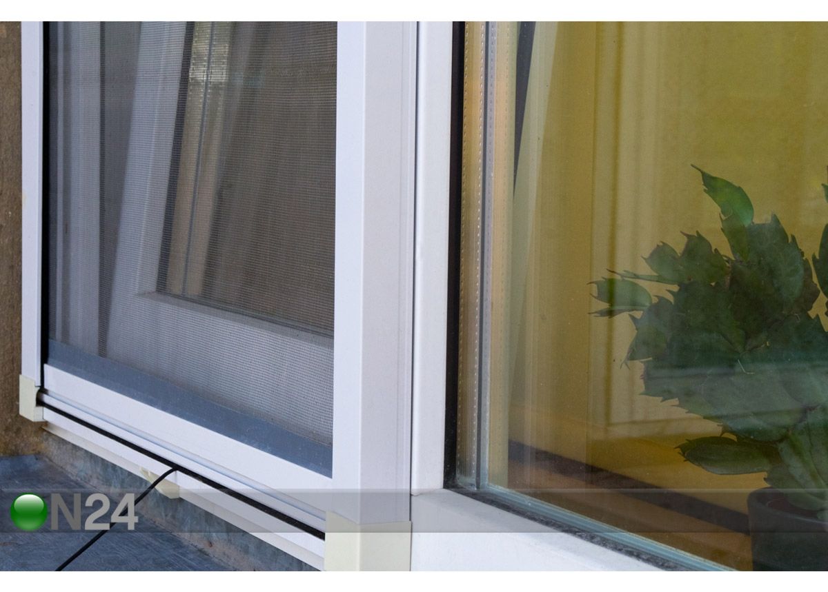 Putukakaitseruloo aknaraamile 100x170 cm suurendatud