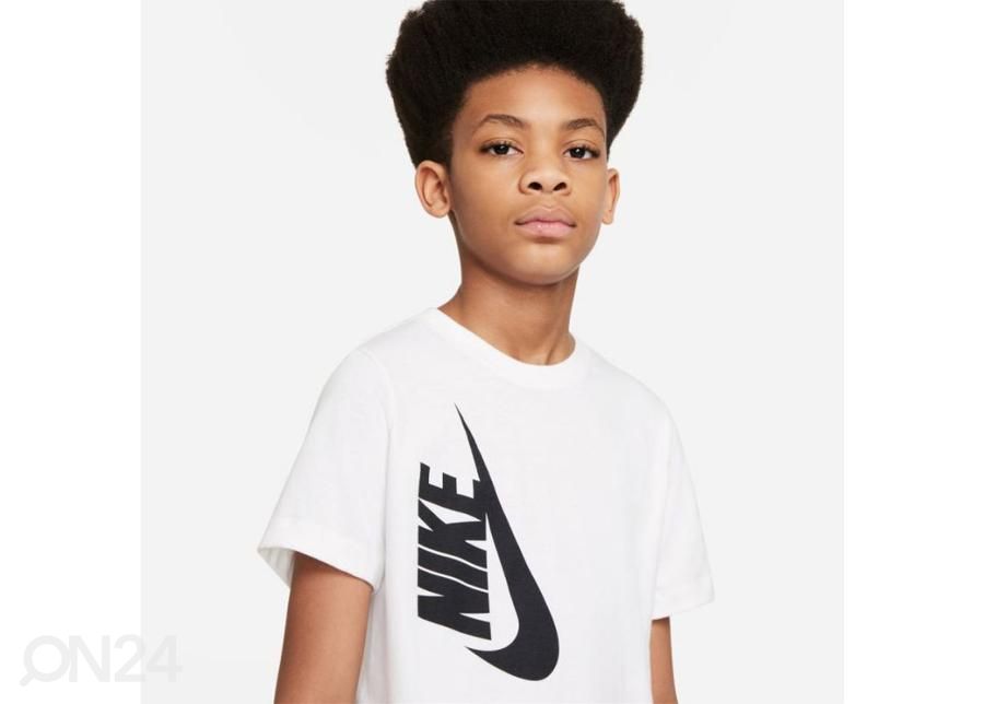 Laste vabaajasärk Nike Sportswear suurendatud