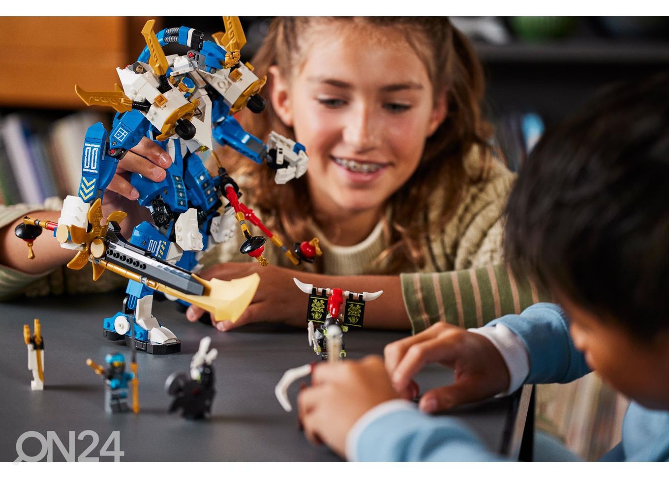 LEGO Ninjago Jay titaanrobot suurendatud