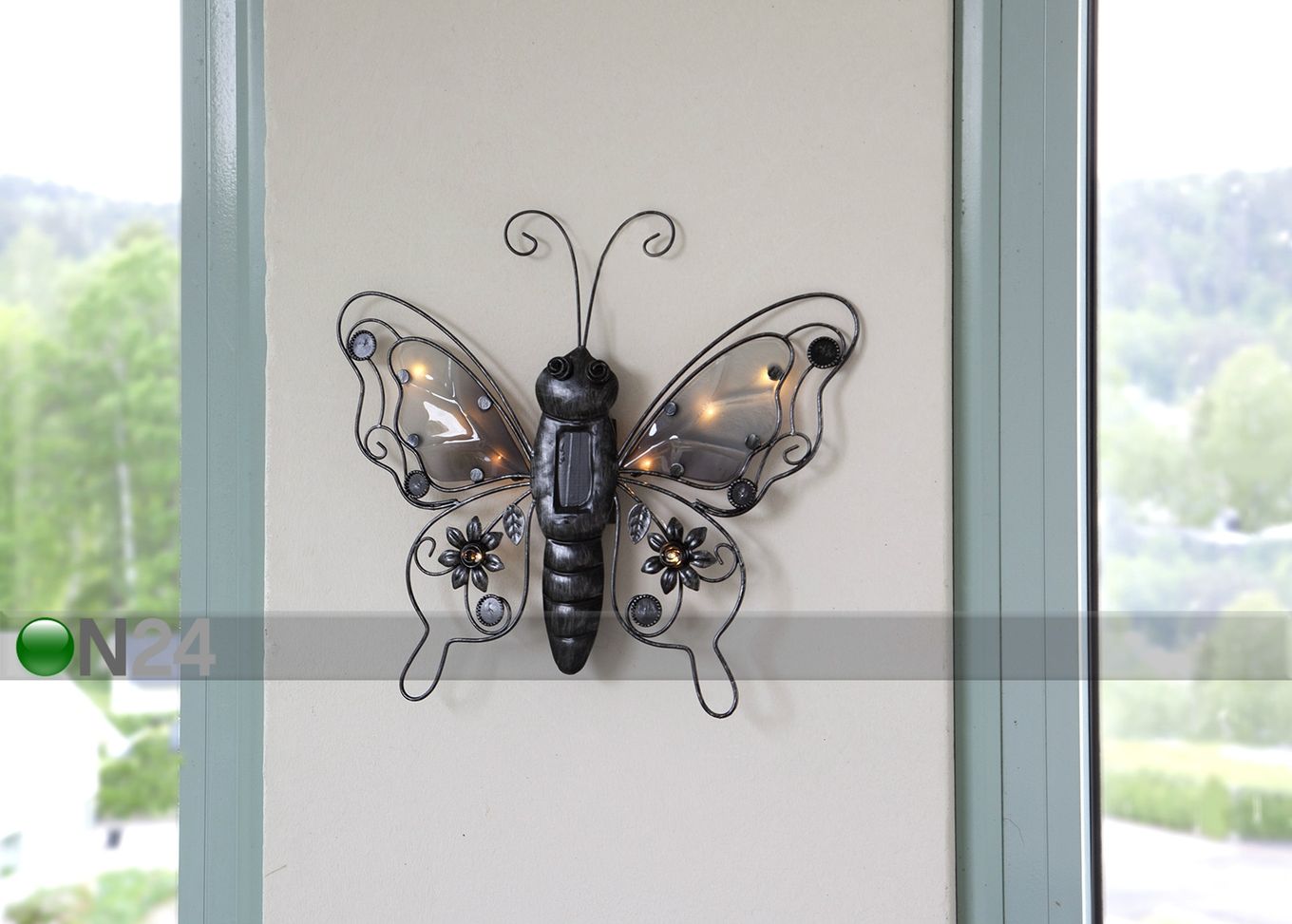 Päikesepaneeliga seinavalgusti Butterfly suurendatud