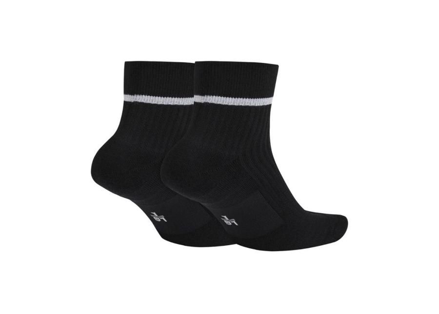 Spordisokkide komplekt täiskasvanutele Nike Sneaker Essential Ankle 2 Pakk SX7167-010 suurendatud