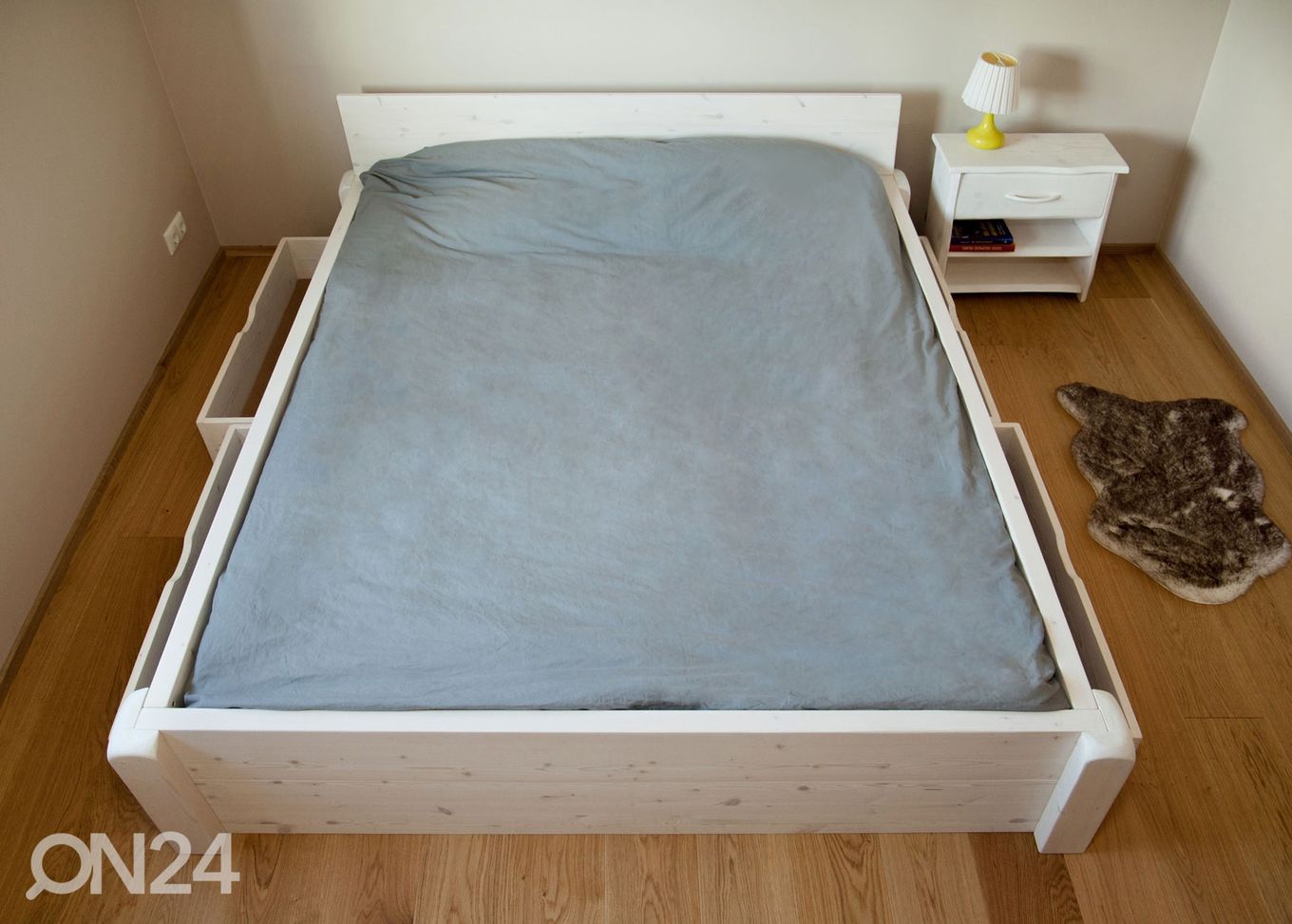 Täispuidust voodi pesukastidega Country Extra 160x200 cm suurendatud