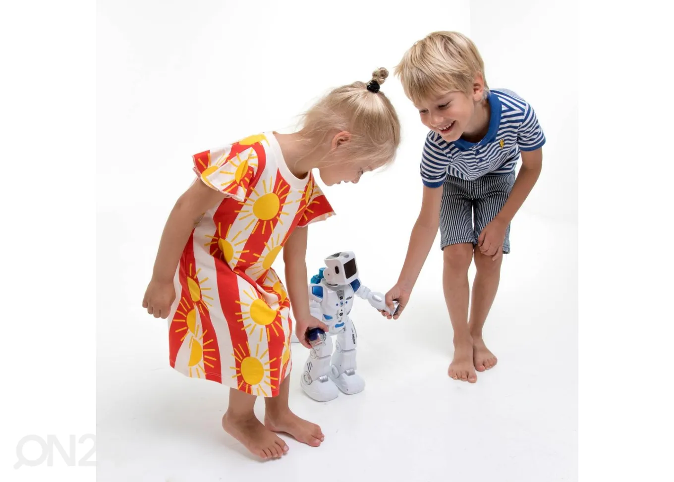 Puldiga juhitav robot Venekeelne Robert Gerardo's Toys suurendatud