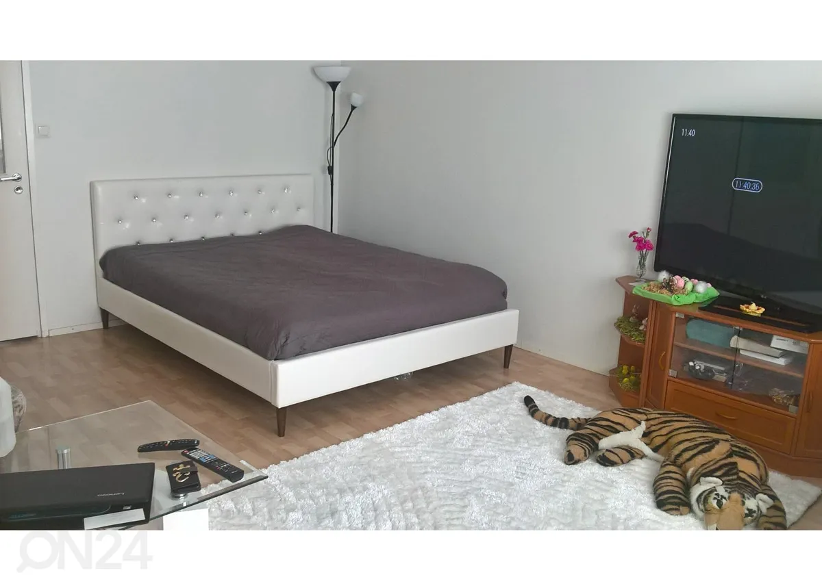 Voodi 160x200 cm suurendatud