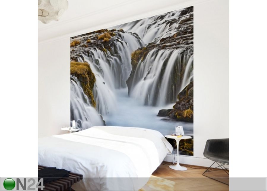 Fliis fototapeet Bruarfoss waterfall in Iceland suurendatud